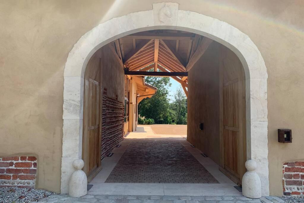 Villa Ancien Haras refait à neuf à 3 km de Vonnas Extérieur photo